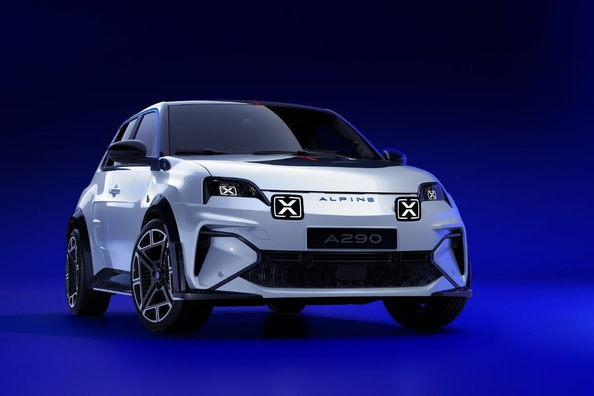 Обзор электрического хэтчбека Alpine A290