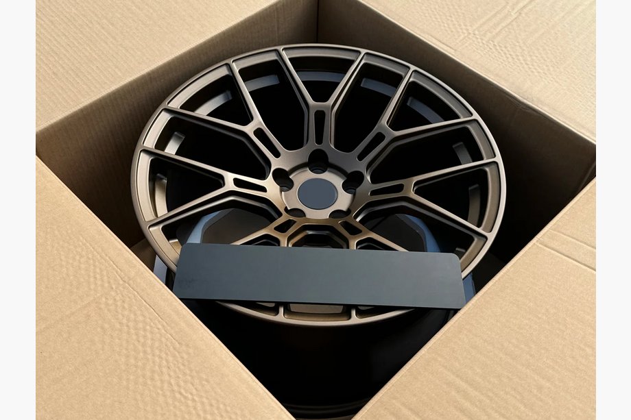 Lamborghini Huracan 2014- гг. Кованые диски OEM R19 V1 (комплект 4 шт.) Фото 5