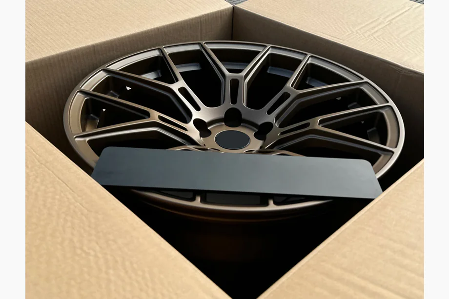 Lamborghini Huracan 2014- гг. Кованые диски OEM R19 V1 (комплект 4 шт.) Фото 6