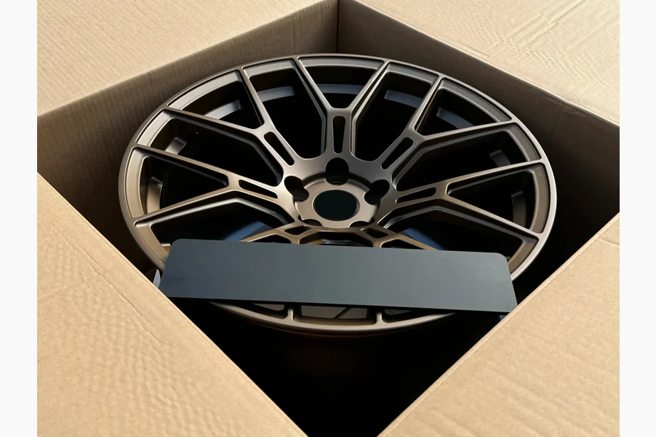 Lamborghini Huracan 2014- гг. Кованые диски OEM R19 V1 (комплект 4 шт.) Фото 4