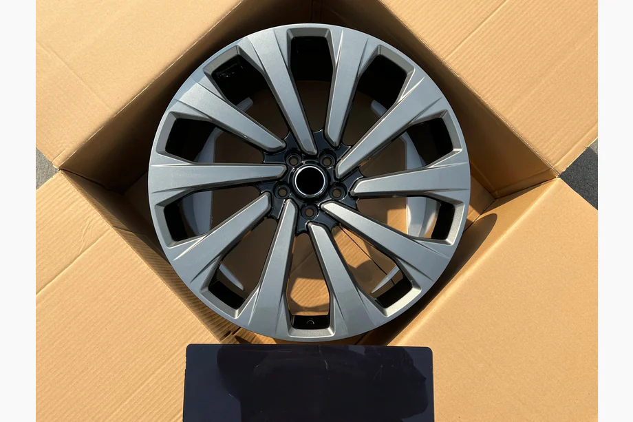 Range Rover V L460 2021- гг. Кованые диски OEM R23 V2 (комплект 4 шт.) Image
