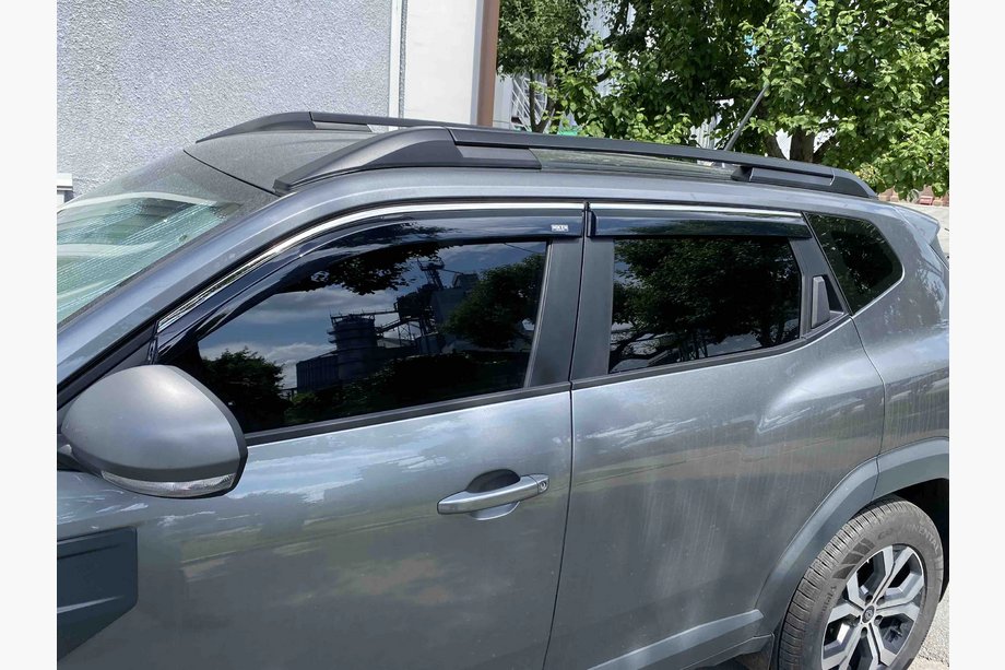 Dacia Duster 2024- гг. Ветровики с хромированным молдингом Niken Luxury (4 шт) Фото 5