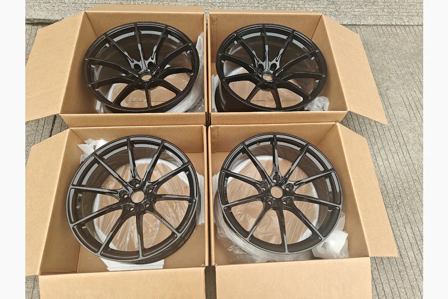 McLaren 540C/570S 2015-2020 гг. Кованые диски OEM R19 R20 V1 (комплект 4 шт) Фото 6