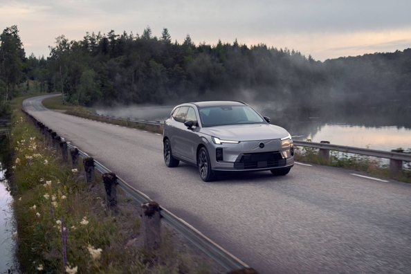 Обзор Volvo XC70 2025: гибрид с увеличенным запасом хода