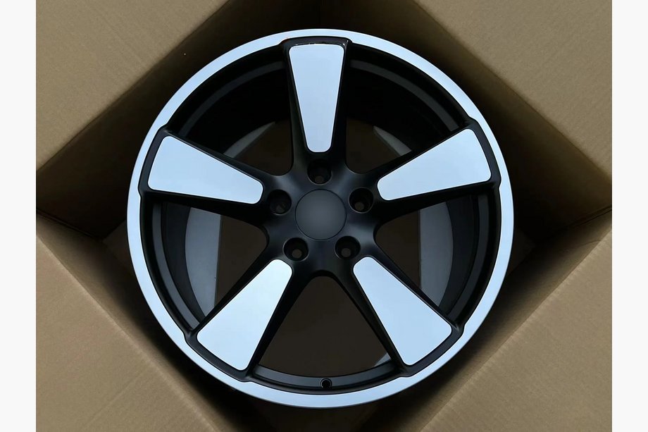 Porsche 911 (997) 2004–2012 гг. Кованые диски OEM R20 V2 (комплект 4 шт) Image
