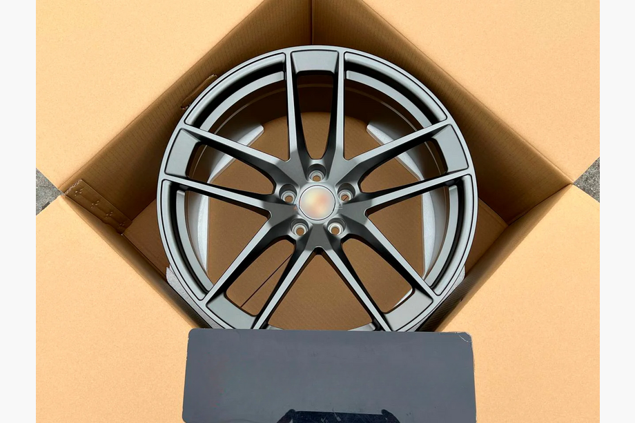Porsche Macan 2014-2024 гг. Кованые диски OEM R20 (комплект 4 шт) Image