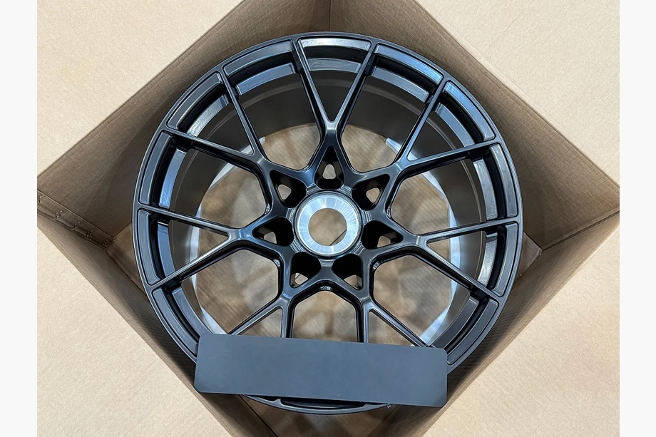 Porsche 911 (992) 2018– гг. Кованые диски OEM R21 V3 (комплект 4 шт) Image