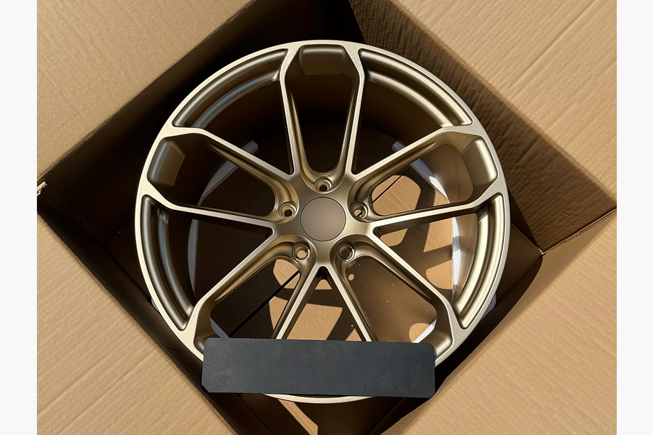 Porsche Cayenne 2018- гг. Кованые диски OEM R22 V7 (комплект 4 шт.) Image