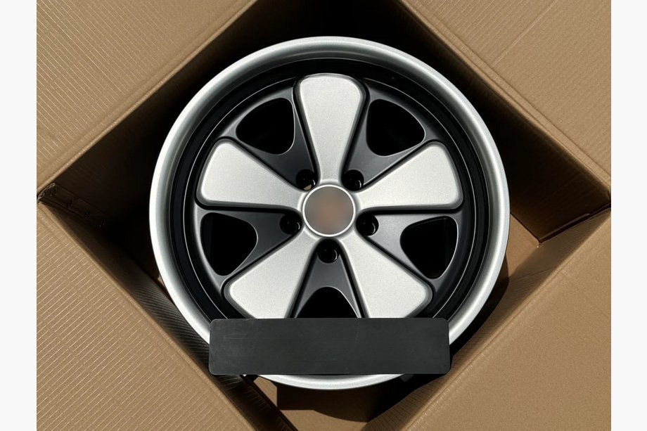 Porsche 911 (991) 2011–2019 гг. Кованые диски OEM R20 V8 (комплект 4 шт.) Фото 2