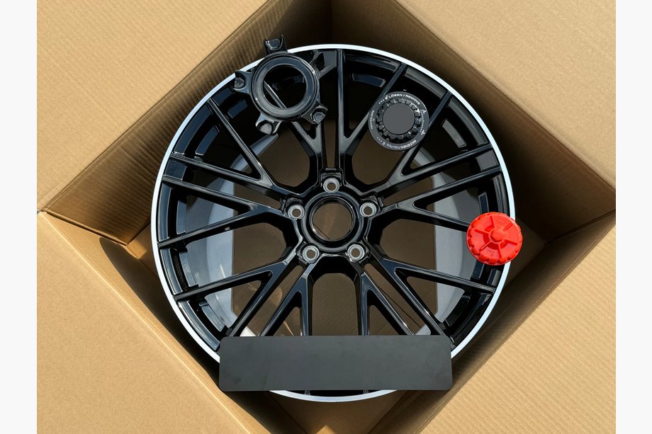 Porsche Panamera 2023– гг. Кованые диски OEM R21 V1 (комплект 4 шт.) Фото 3