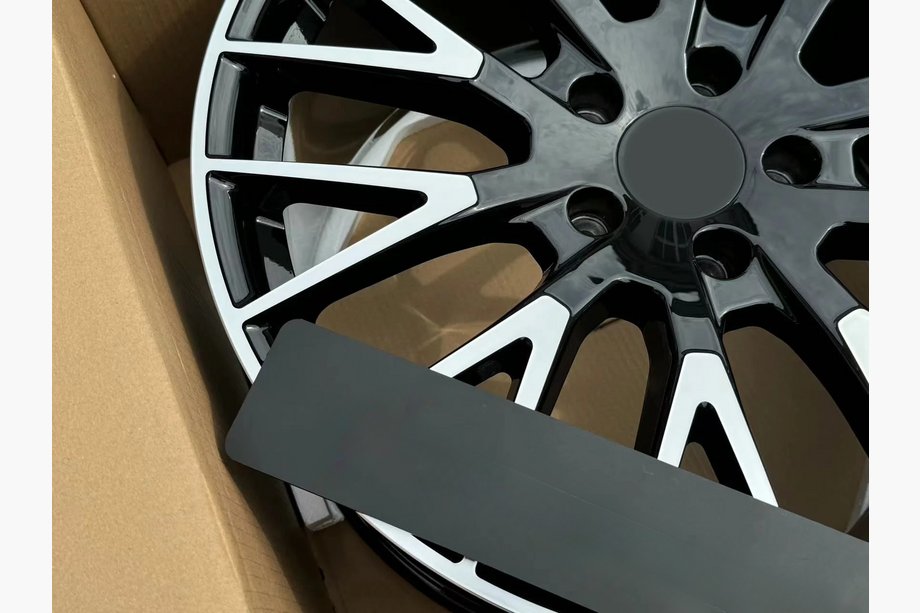 Porsche Panamera 2023– гг. Кованые диски OEM R21 V2 (комплект 4 шт.) Фото 8