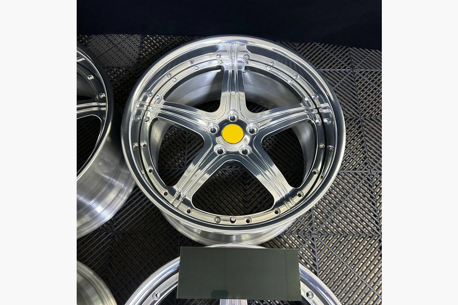 Ferrari 550 Кованые диски OEM R19 (комплект 4 шт.) Image