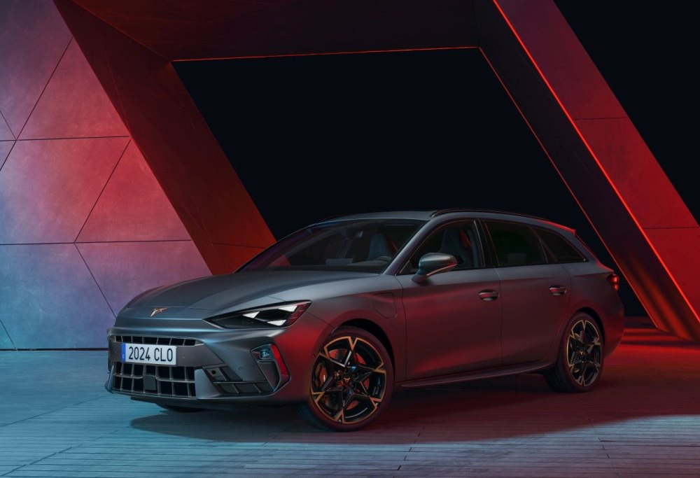 Обзор Cupra Leon Sportstourer 2024: Динамичный универсал