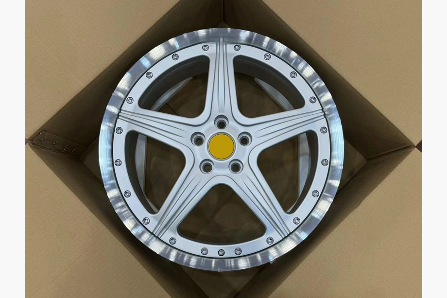 Lexus LFA 2010–2013 гг. Кованые диски OEM R20 V3 (комплект 4 шт.) Image