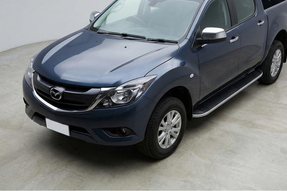 Mazda BT-50 2012- гг. Боковые Подножки Tayga (2 шт., Алюминий) Image