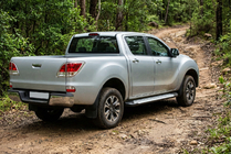 Mazda BT-50 2012- гг. Боковые пороги X5-тип (2 шт, алюминий) фото 1