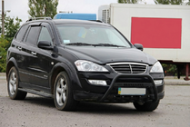 SsangYong Action 2005-2018 гг. Кенгурятник WT004 Черный (Нержавейка) фото 3