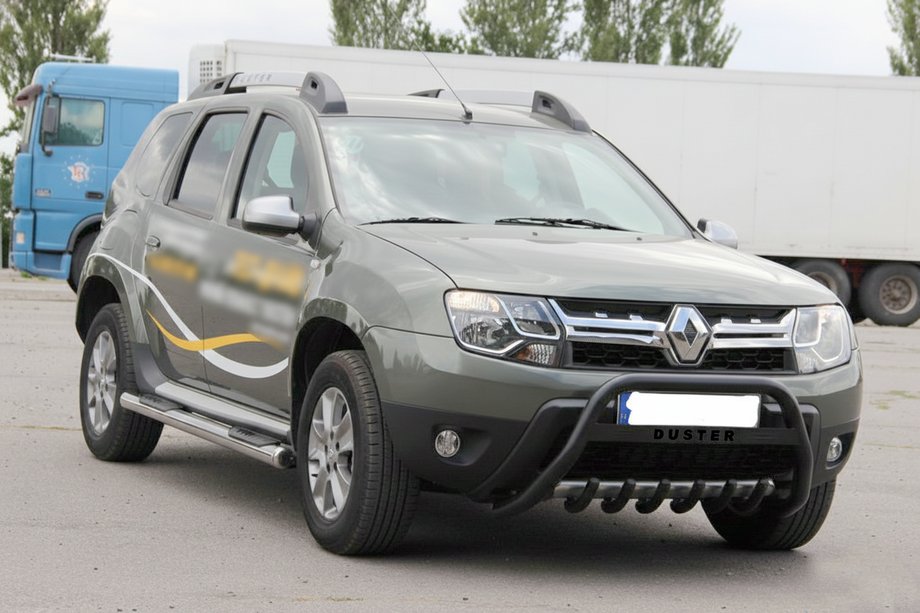 Renault Duster 2008–2017 гг. Кенгурятник с надписью WT004 Черный (нержавейка) Фото 2