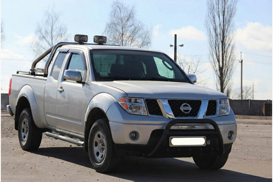 Nissan Navara 2006-2015 гг. Кенгурятник WT003 Черный Нержавейка Image