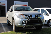 Mitsubishi L200 2015-2024 гг. Кенгурятник WT003 Черный Нержавейка фото 4