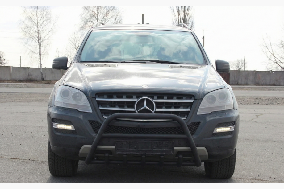 Mercedes ML W164 2005-2011 гг. Кенгурятник WT003 Черный (Нержавеющая сталь) Image