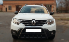 Dacia Duster 2018-2024 гг. Кенгурятник с надписью WT004 Черный (нержавейка) фото 3