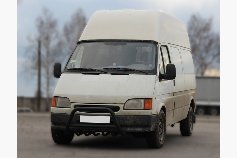 Ford Transit 1991-2000 гг. Кенгурятник WT003 Черный Нержавейка Image