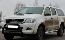 Toyota Hilux 2006-2015 гг. Кенгурятник WT003 Черный Нержавейка фото 3