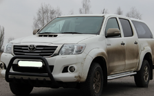 Toyota Hilux 2006-2015 гг. Кенгурятник WT003 Черный Нержавейка фото 3