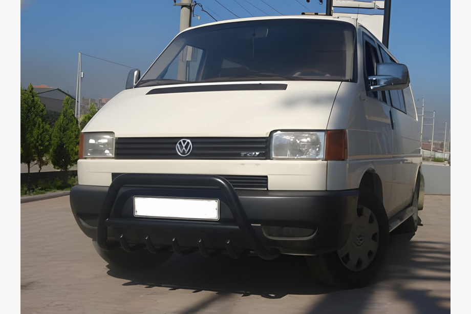 Volkswagen T4 Transporter 1990-2003 гг. Кенгурятник WT003 Черный (Нержавеющая сталь) Image