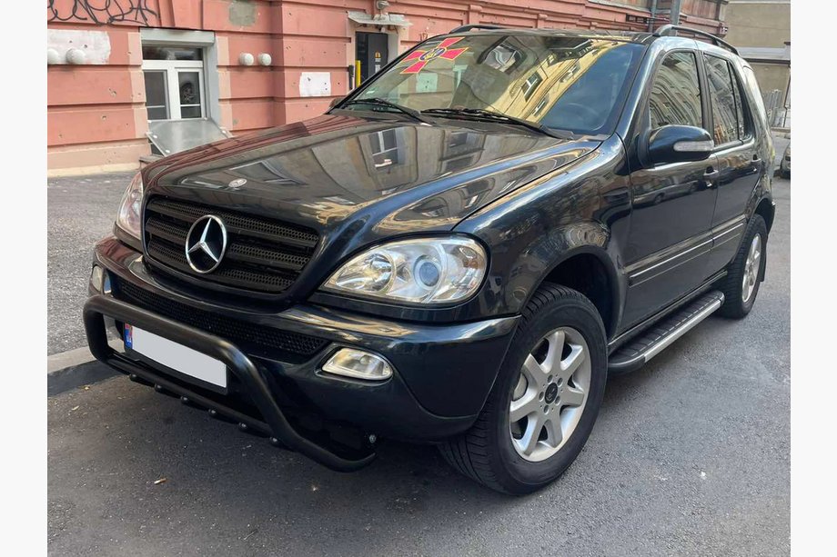 Mercedes ML W163 1997-2005 гг. Кенгурятник WT003 Black (нерж.) Фото 1