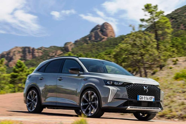 DS 7: Премиальный французский кроссовер с акцентом на элегантность