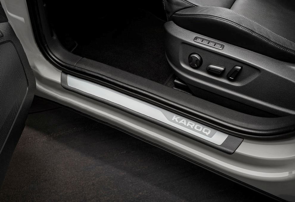 В чем преимущества накладок на пороги автомобиля?