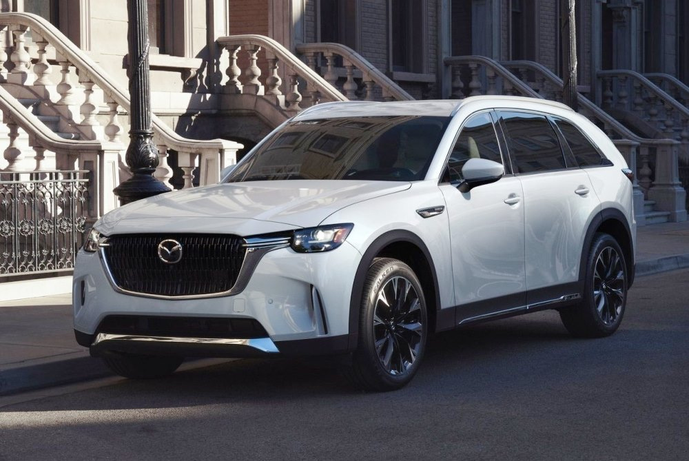 Обзор Mazda CX-90: флагманский трёхрядный кроссовер