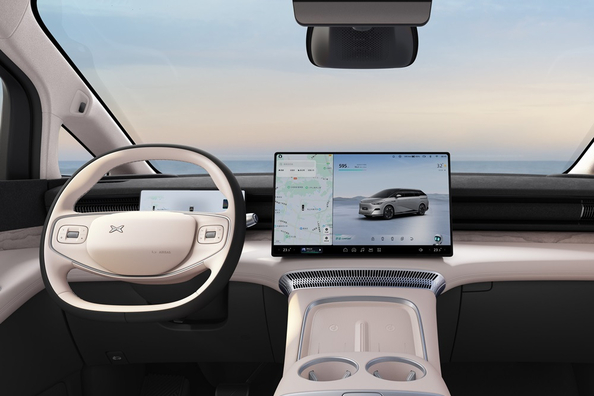 Обзор XPeng X9: футуристичный электрический MPV для семейных поездок фото 4