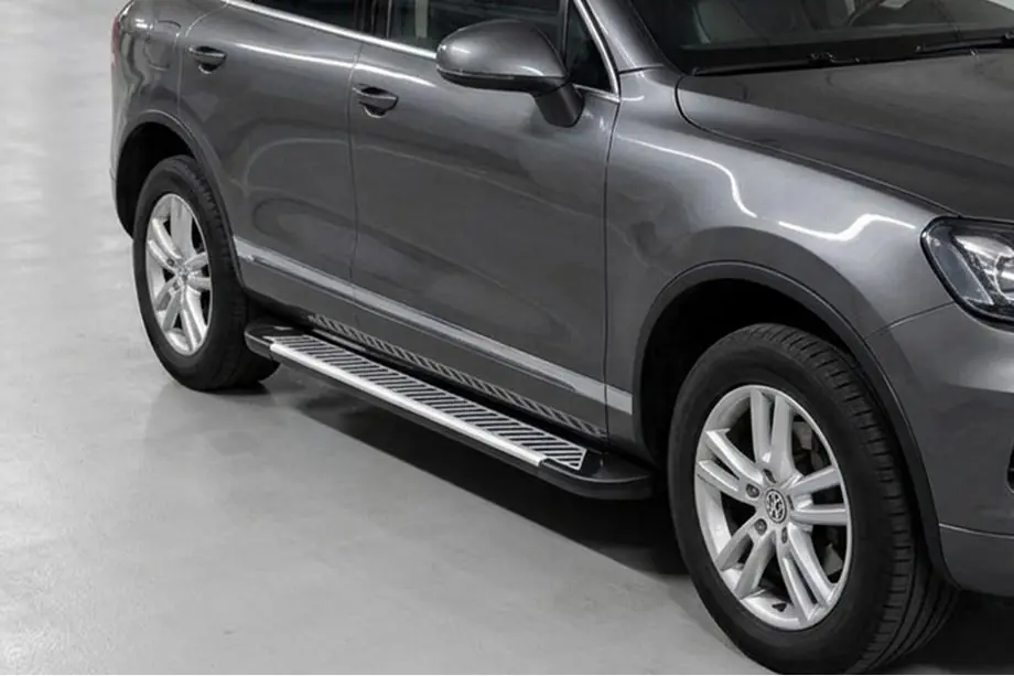 Porsche Cayenne 2003–2010 гг. Боковые Подножки Line (2 шт., Алюминий) Image