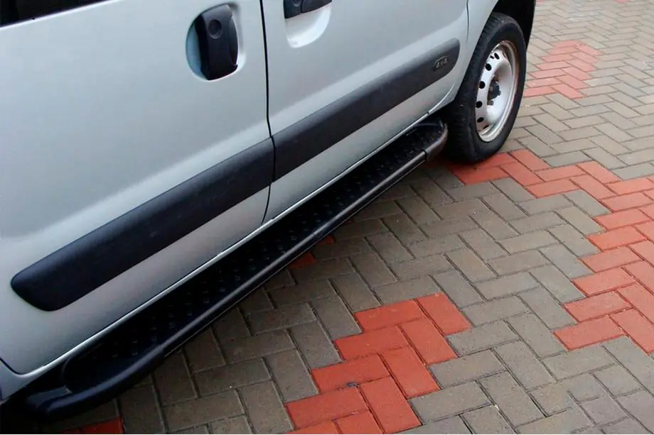 Renault Kangoo 1998-2008 гг. Боковые Подножки Allmond Black (2 шт., Алюминий) Image