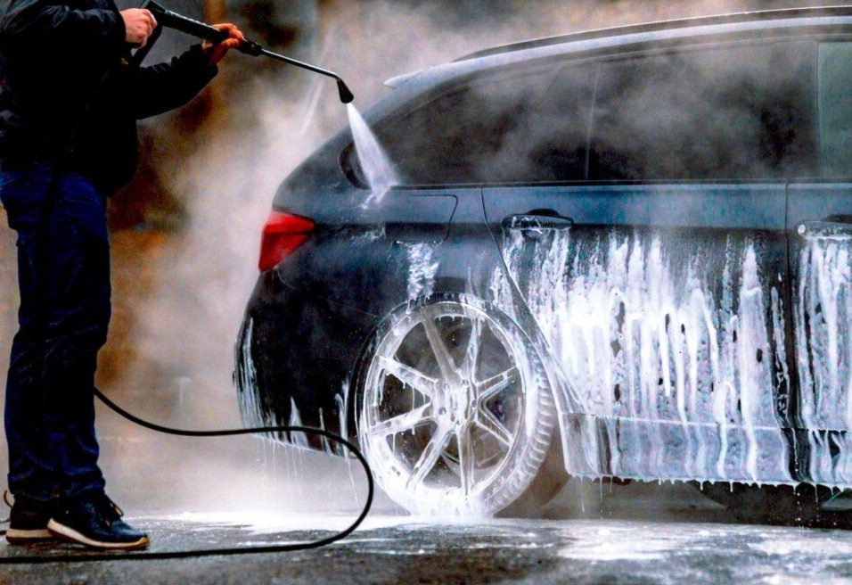 Можно ли мыть машину зимой: правила безопасной мойки