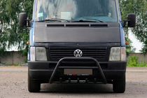 Volkswagen LT 1995-2006 гг. Кенгурятник WT003 Black (нерж) фото 1