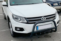 Volkswagen Tiguan 2007-2016 гг. Кенгурятник WT004 Black (нерж) фото 1