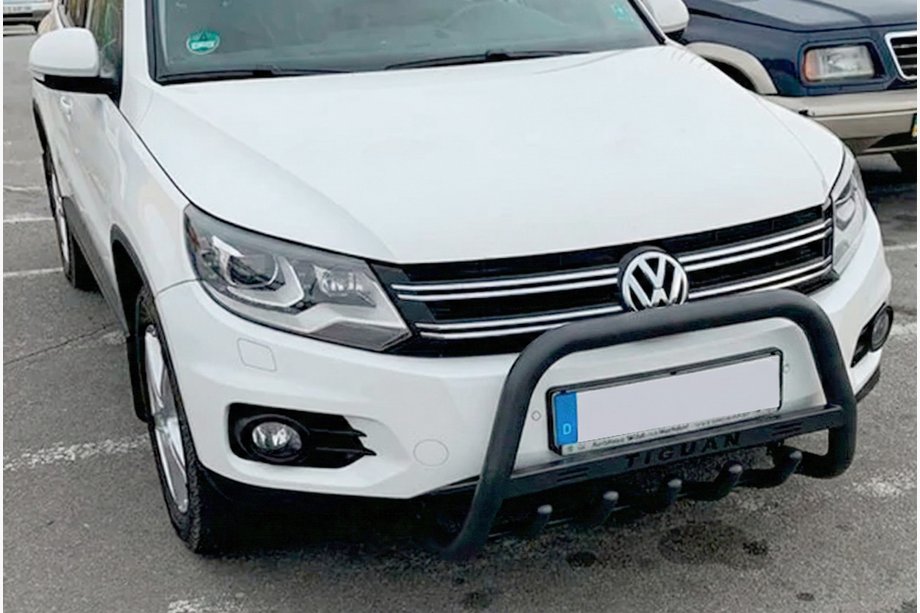 Volkswagen Tiguan 2007-2016 гг. Кенгурятник WT004 Black (нерж) Фото 1