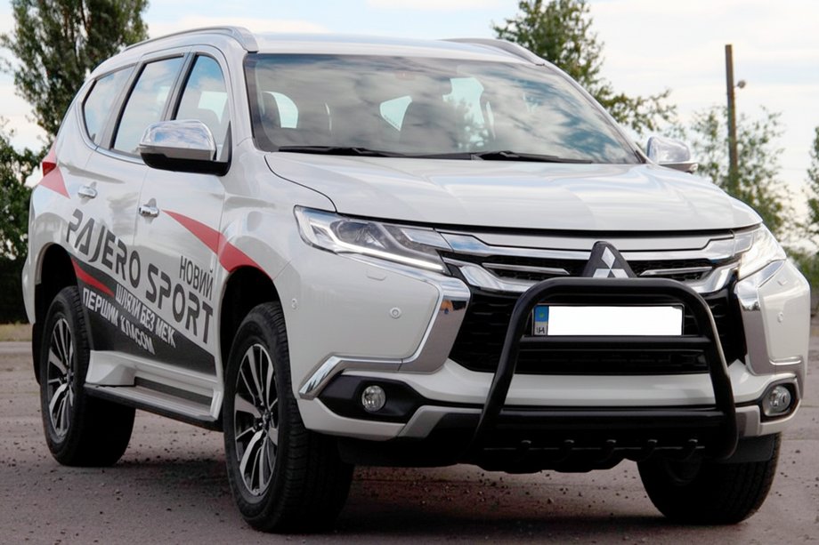 Mitsubishi Pajero Sport 2015- гг. Кенгурятник WT008 Black (нерж) Фото 3
