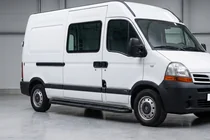 Renault Master 1998-2010 гг. Боковые пороги Bosphorus Black (2 шт., алюминий) фото 1
