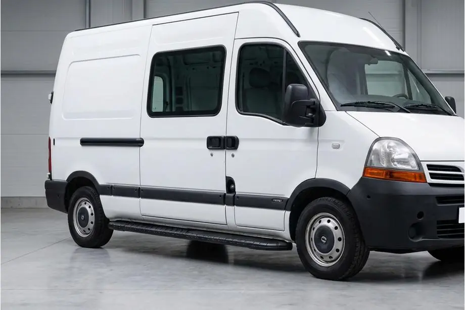 Renault Master 1998-2010 гг. Боковые пороги Bosphorus Black (2 шт., алюминий) Image