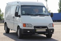 Ford Transit 1991-2000 гг. Кенгурятник WT006 Black (нерж) фото 1