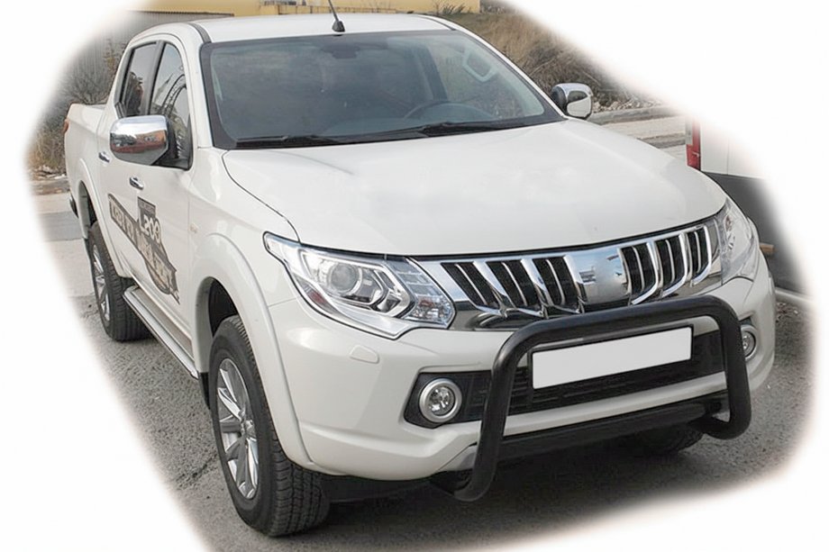 Mitsubishi L200 2015-2024 гг. Кенгурятник WT005 Black (нерж) Image