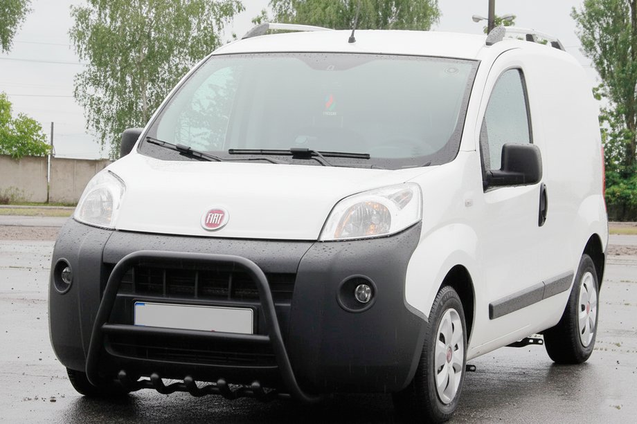 Fiat Fiorino/Qubo 2008-2024 гг. Кенгурятник WT006 Black (нерж) Фото 3