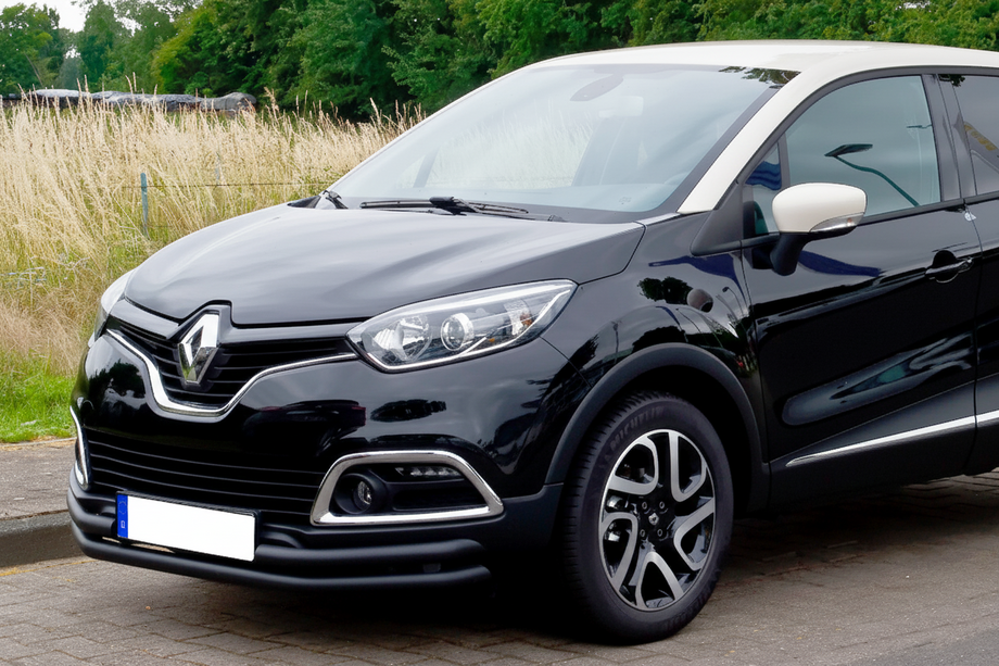 Renault Captur 2013-2019 гг. Передняя защита ST085 Black (нерж) Image