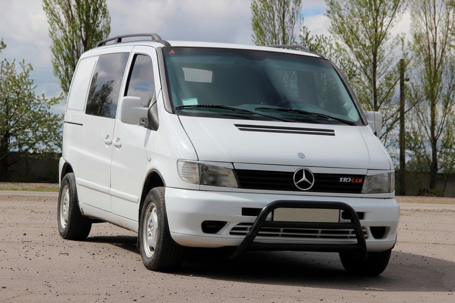 Mercedes Vito W638 1996-2003 гг. Кенгурятник WT022 Black (нерж.) Фото 3