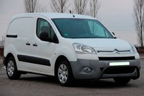 Citroen Berlingo 2008-2018 гг. Кенгурятник WT007 Black (нерж.) фото 1
